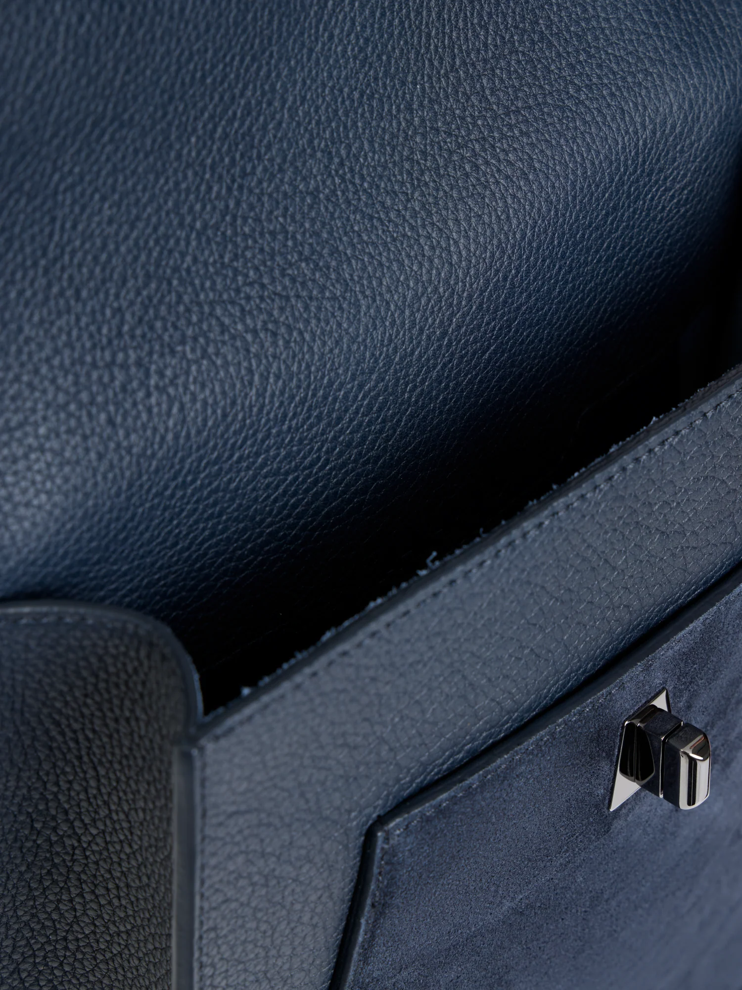 Anouk Little Messenger Bag - Image 4