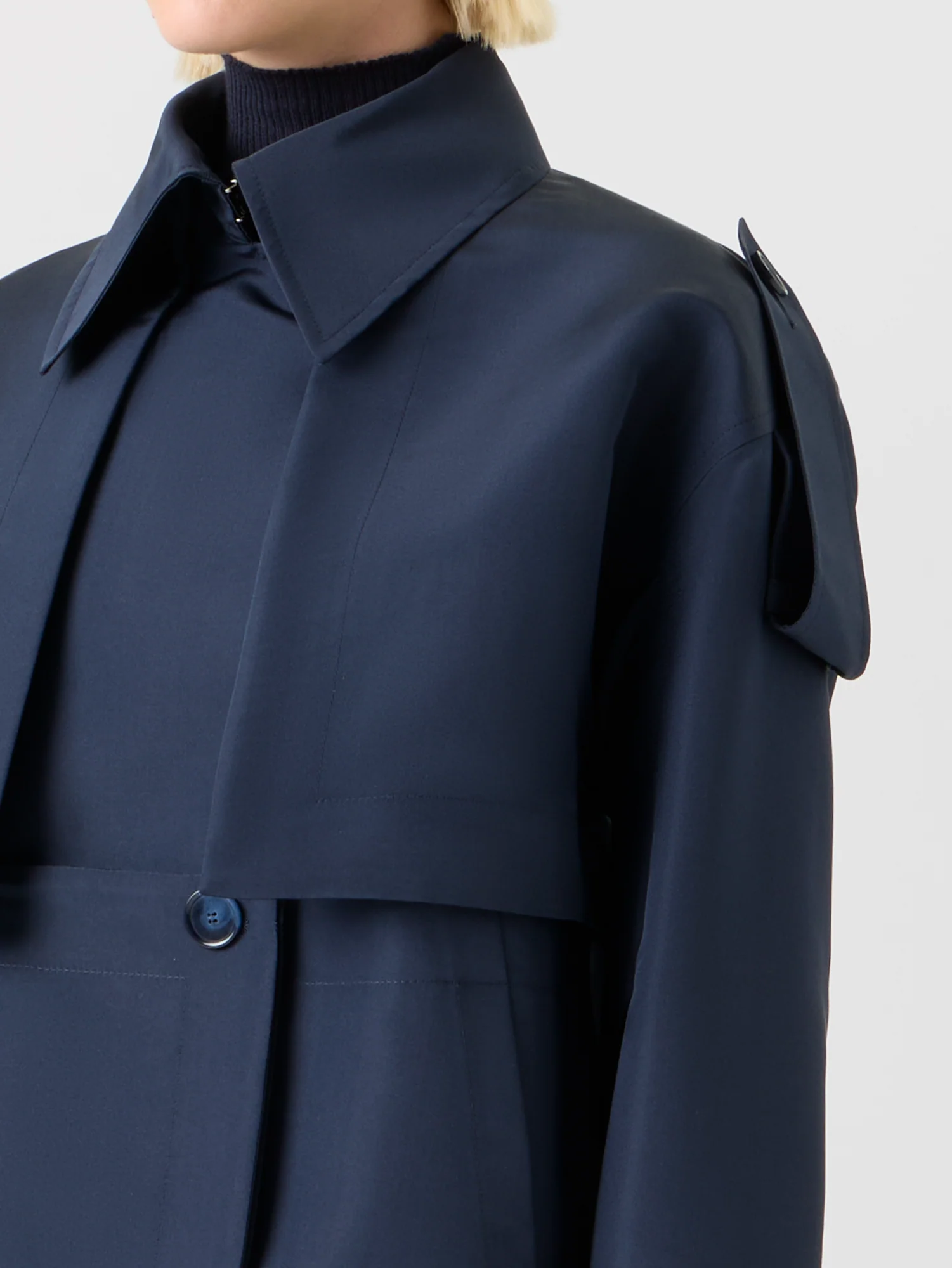 Short Silk Trench Coat with Removable Bolero - Image 5